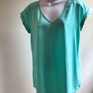 Express Blouse with folded sleeves